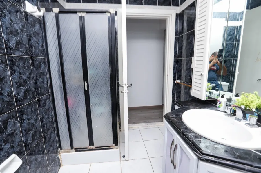 شقة للبيع 145م سموحة  (ش فوزي معاذ)