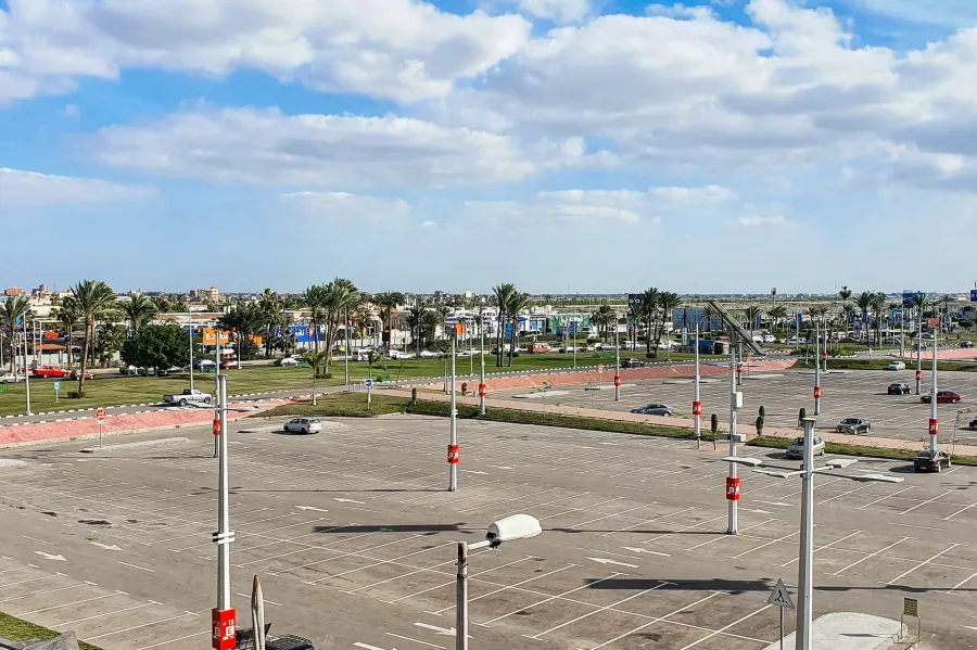 فيلا للإيجار 420م (كومباوند ميروزا)