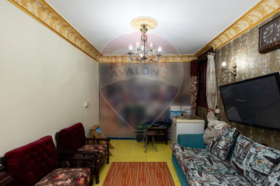 شقة  للبيع 200 م العصافرة (علي البحر مباشرة)