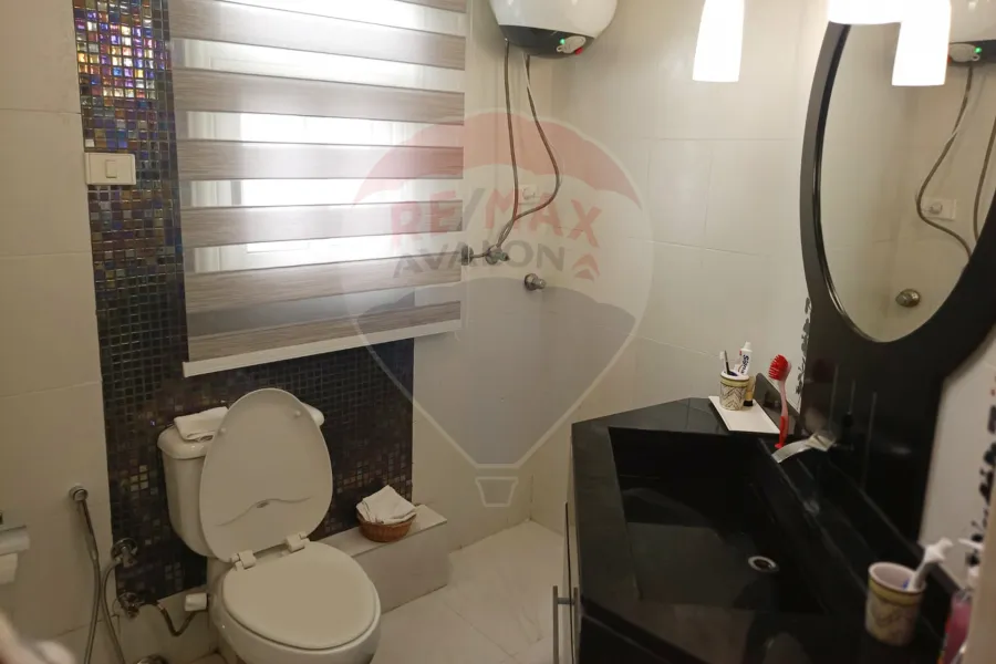 شقة للبيع 235 م سموحه (المربع الذهبي)