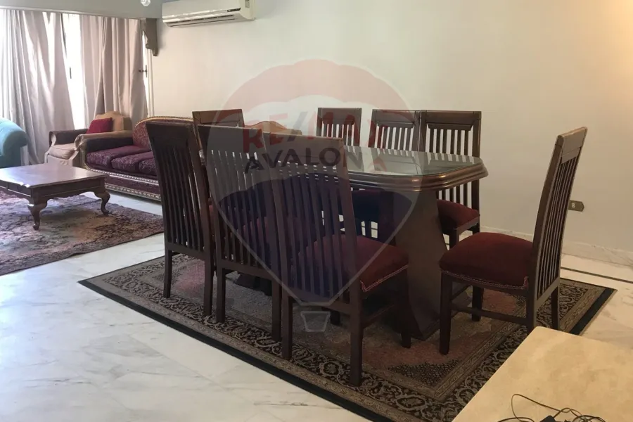 شقة للايجار المفروش 120 م مصطفي كامل (ش المعسكر الروماني)