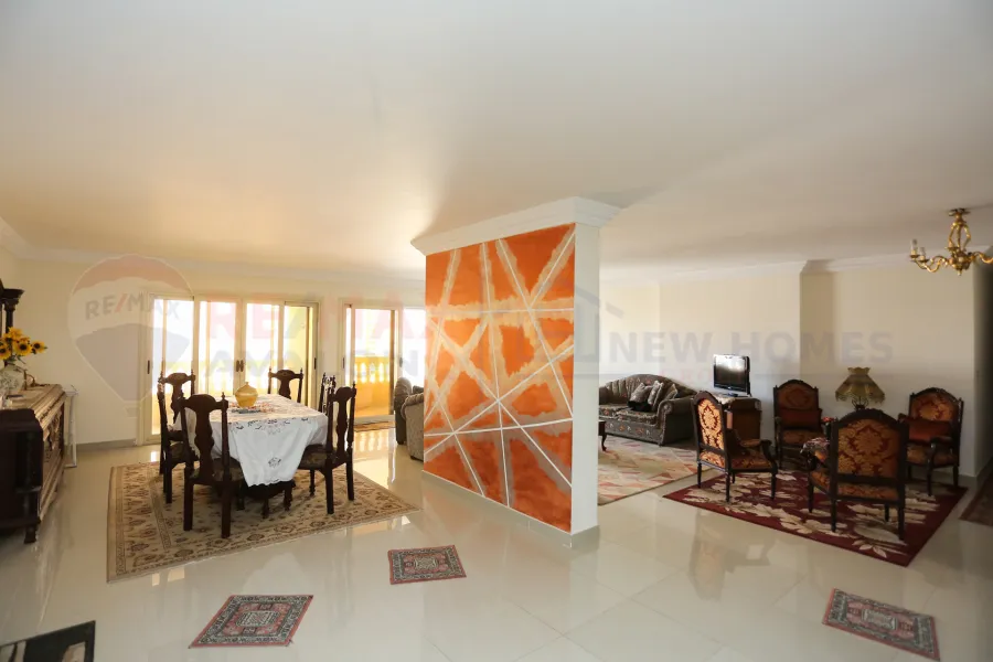 Apartment for sale 360 ​​m Zizinia (steps from tram)