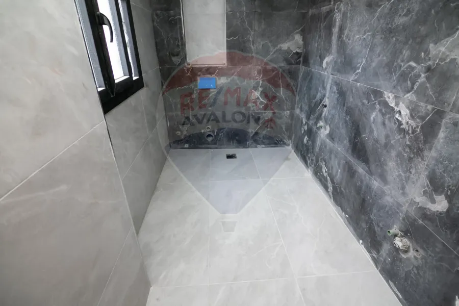 شقة للبيع 200 م سبورتينج (ش بور سعيد)