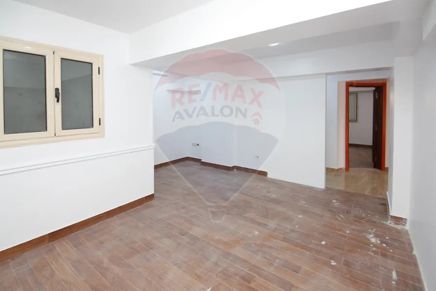 مقر اداري للبيع 315 م كفر عبده (ش قرداحي)