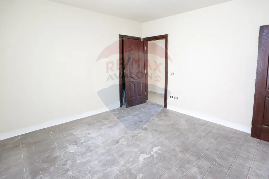 Apartment For Sale 293 m Louran (Sharawy st, directly on the teram - Continaental Towers)