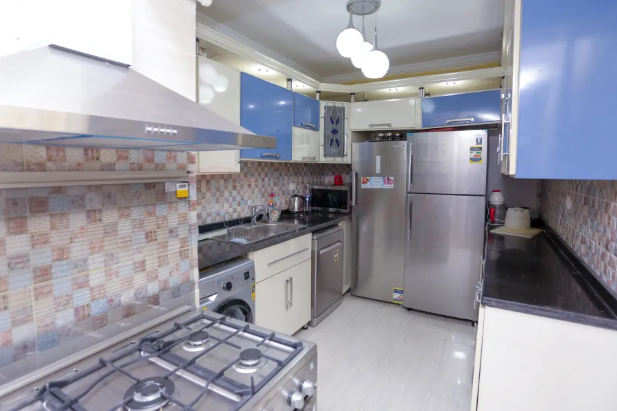 (شقة للبيع 186 م سموحة ( شارع بهاء الدين الغتورى