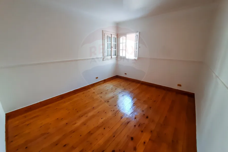 Apartment For Sale 250 m Elebrahmya (Abo Qer Main St.)