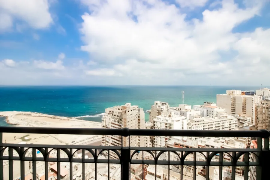 شقة مفروش للبيع 292م فور سيزونز سان ستيفانو