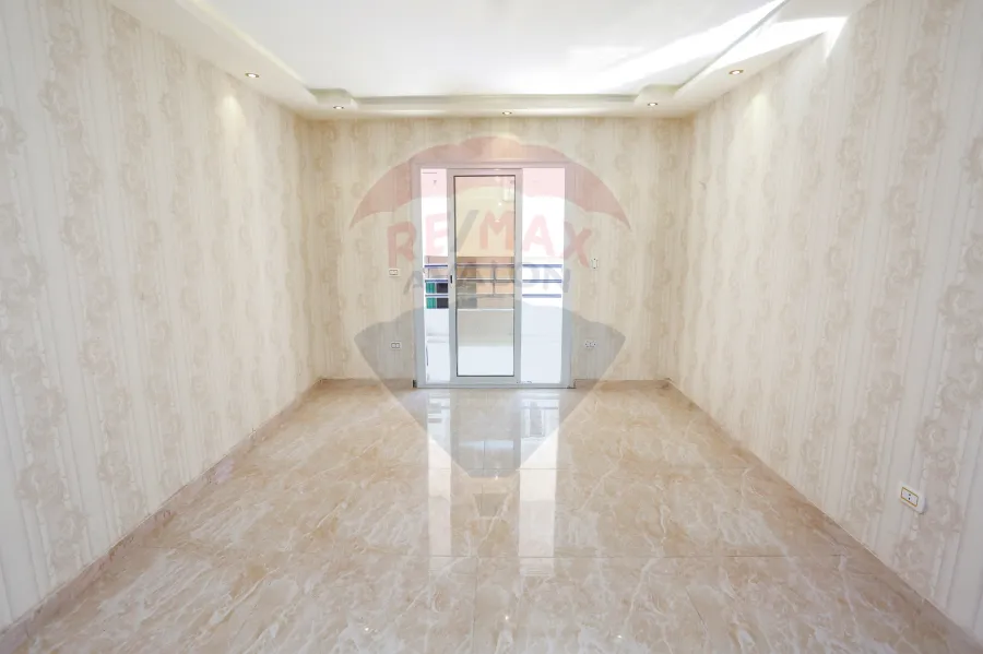 شقة للبيع 165 م كليوباترا ( خطوات من ش بورسعيد )