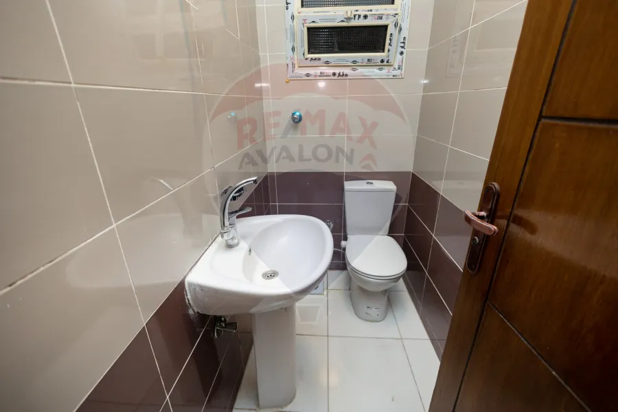 شقة للبيع 145 م ميامي (ش خالد بن الوليد - عمارات الزهور)