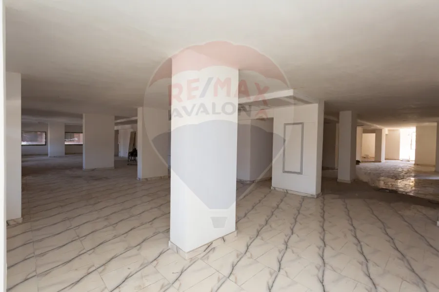 Administrative unit for sale 760 m Victoria (Ibn Salama Main St)