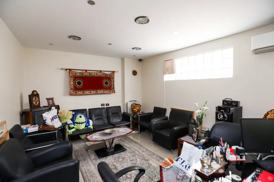 شقة للبيع 135م سموحة ( بجوار مستشفي الاندلسية )