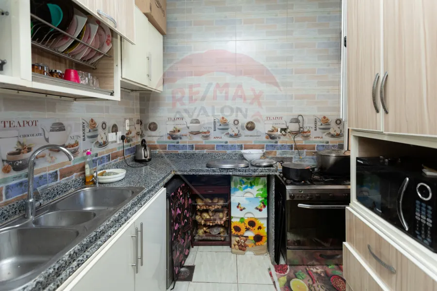 Villa for sale 1,000 m Al-King Mariout (New king St.) - 12,000,000 EGP