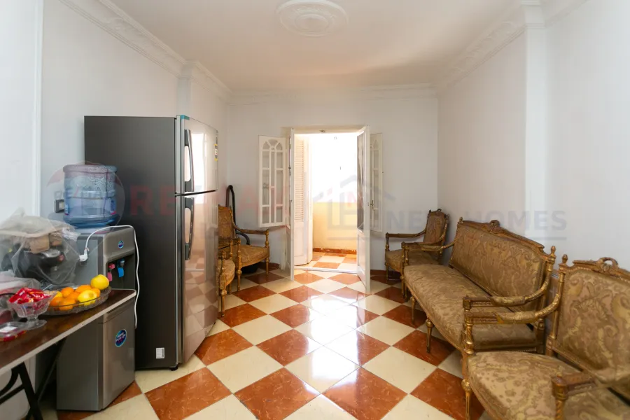 شقة للبيع 135 م لوران (ش محمد دري)