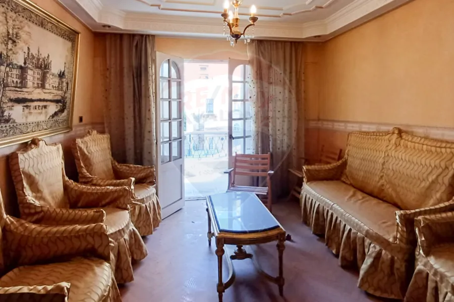 Apartment for rent 155 m Louran ( steps from El-Aqbal st. )