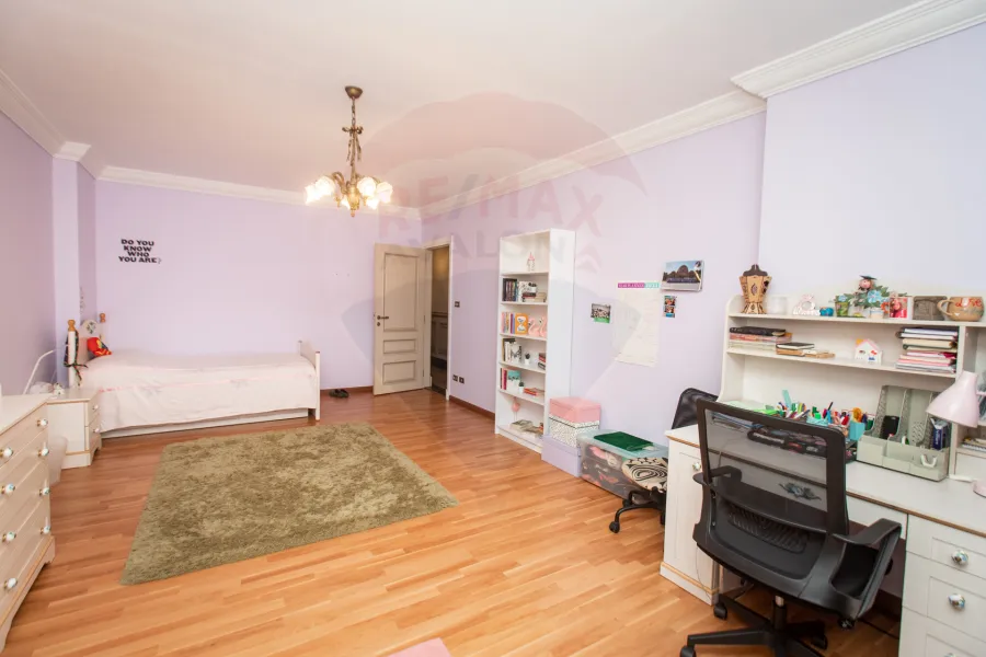 Apartment for sale 280 m Louran (Serhank St.)