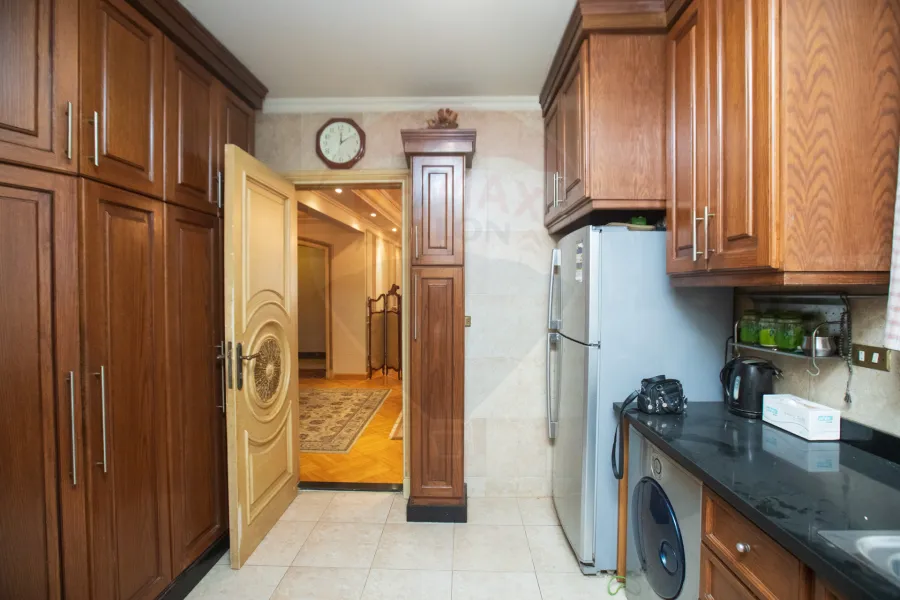 Apartment for sale 200 m Louran (Shaarawy St.- Al Wataniya Towers)