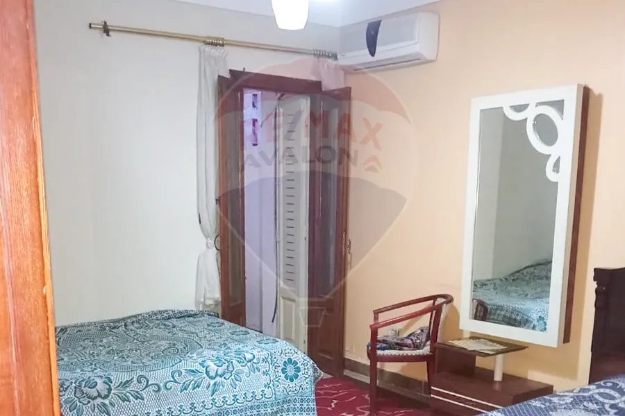 شقة للبيع 150 م السيوف (ش جميلة بو حريد الرئيسي)