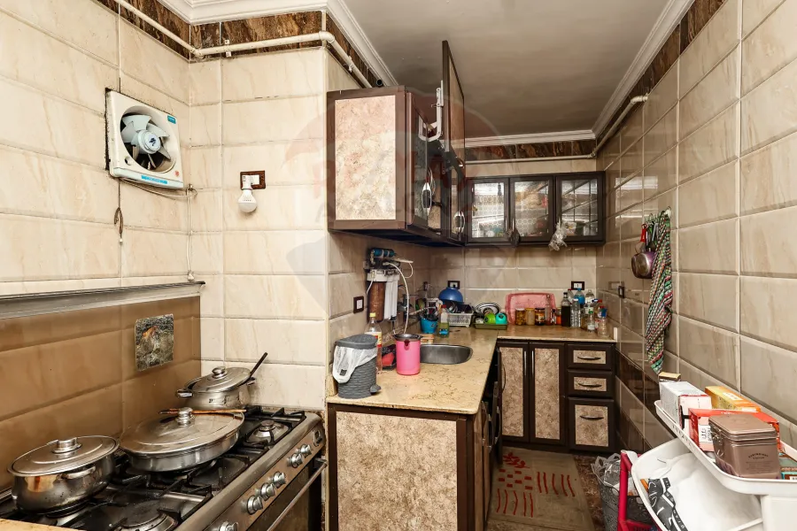 Apartment for sale 210 m + Roof 210 m Sidi Bishr Bahri (el tfola al saeida St)