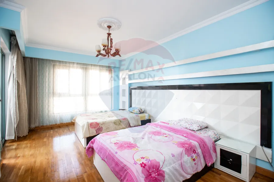 شقه للإيجارالمفروش 267 م سان ستيفانو (الفورسيزون)