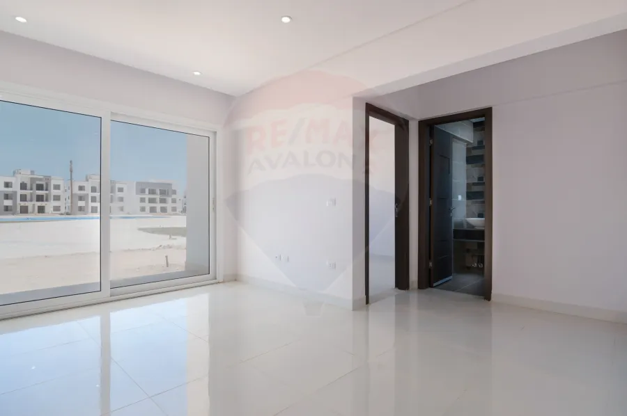 Chalet for sale (Sea view - Ras Elhekma) 120 m