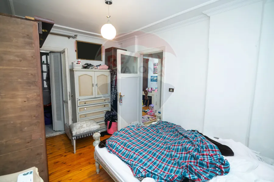 شقة للبيع 175 م رشدي (ش الفريد ليان)