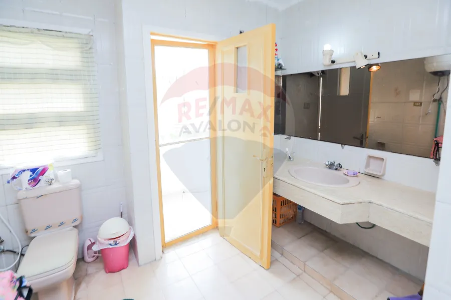 فيلا للبيع 360 م  الساحل الشمالى ( قرية سيدى كرير القوات المسلحة )