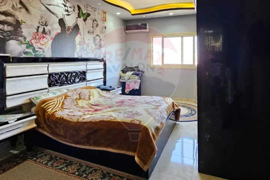 شقة للبيع 300 م سبورتنج (ش بورسعيد )