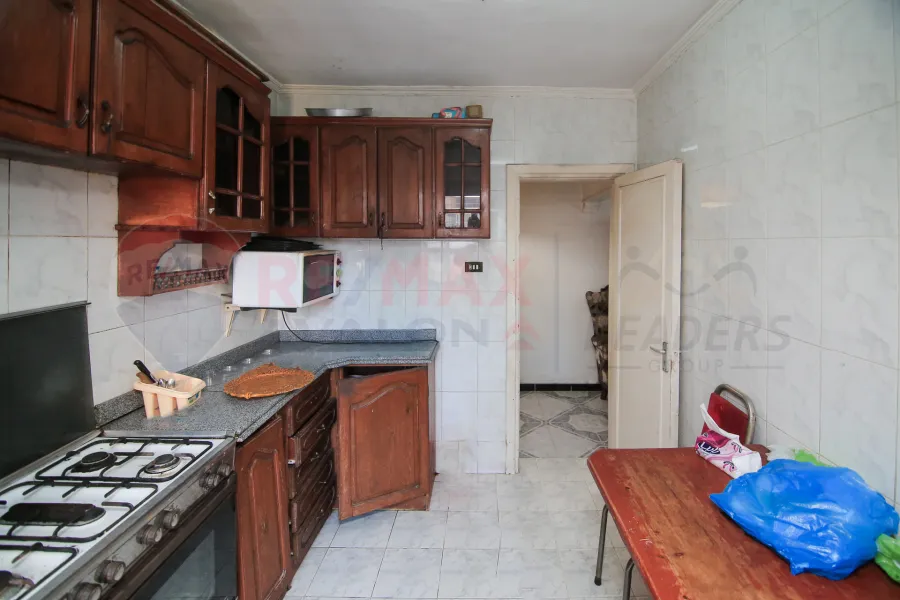 Apartment for sale 140 m Sidi Gaber (Al-Dobat Mustafa Kamel Buildings)