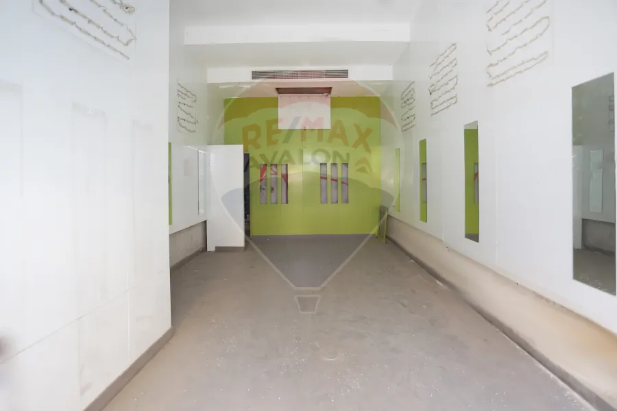 محل45 م للايجار سابا باشا (على الترام مباشرة )