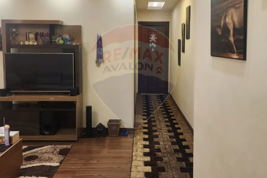 شقة للبيع 140 م سان ستيفانو (ش حامد الخولي)