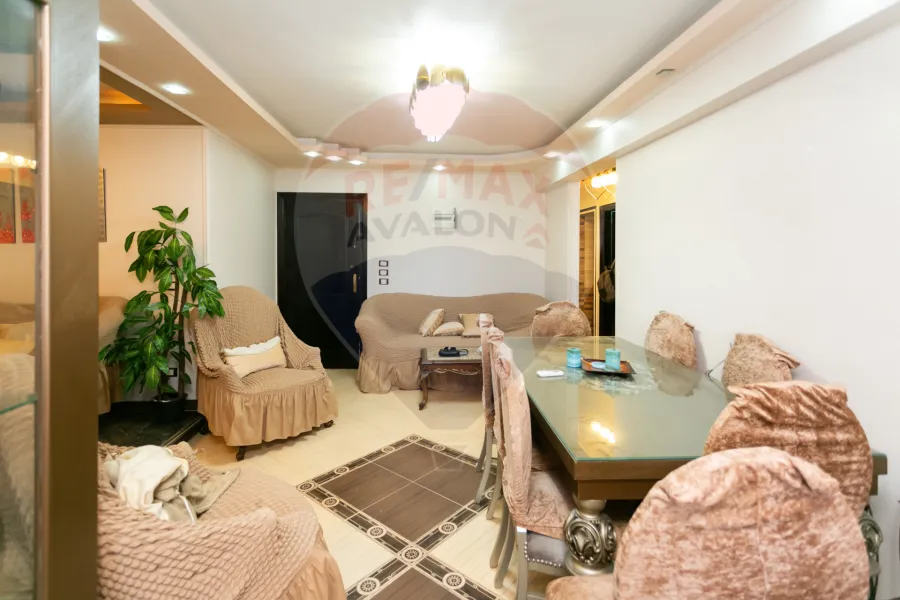 شقة للبيع 117 م سموحة (ش النصر - كمباوند دار السلام)