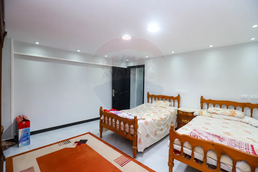 قة ادارى للبيع 60 م الابراهيميه (خطوات من البحر)