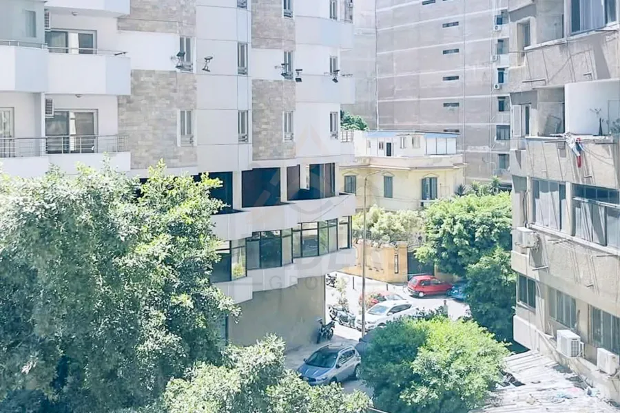 شقة للايجار 110 م وابور المياة (خطوات من ميدان زويل)