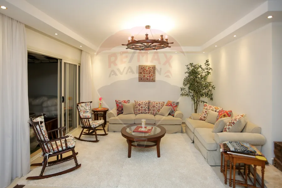 فيلا توين هاوس للبيع 415 م كينج مريوط (اليكس ويست - انطونيادس)