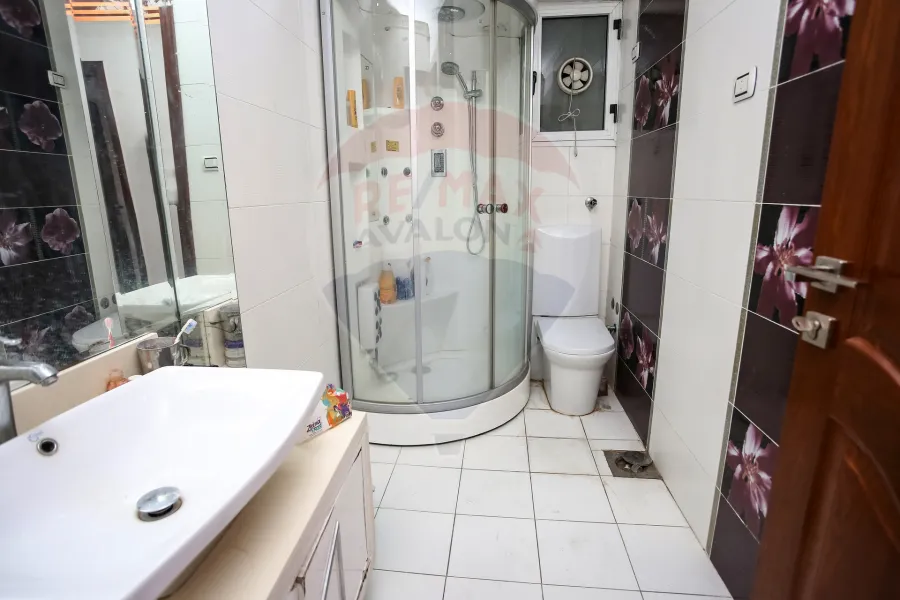 Apartment for rent 135 m Louran (steps from Abu Qir Street)