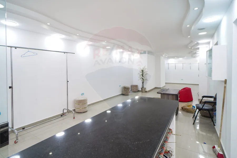 Shop 88 m for rent Louran (Elakbaal st.)