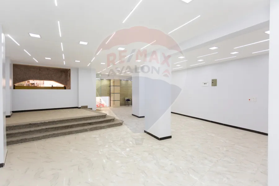 Shop for sale 110 m Smouha (branched from 50th st.)