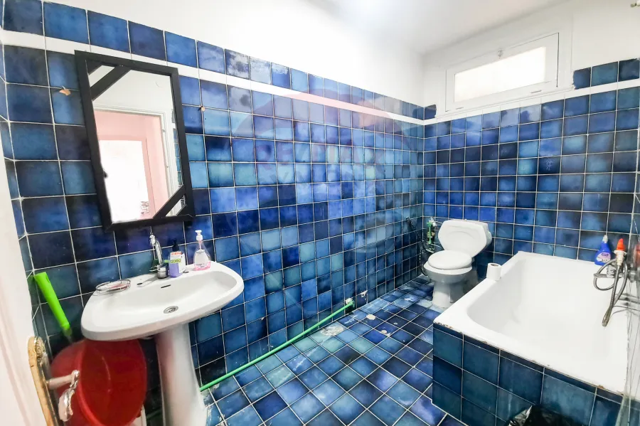 شقة للايجار 130 م كفر عبده (ش خليل الخياط)