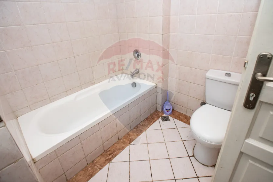 Furnished apartment for daily rent 267 m San stefano (Four seasons)