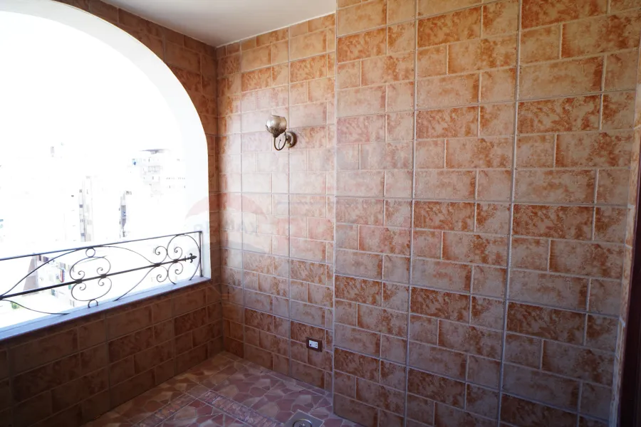 Apartment For Sale 192 m Kafr Abdou (front of Carrefour)
