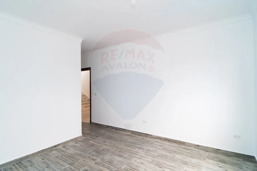 Villa for Sale 300 m King Maryot (Green Oasis Compound)