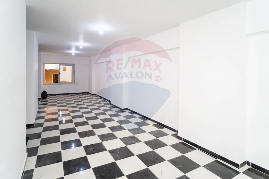 Administrative apartment for sale 220 m Sporting (steps from Abu Qir St.)