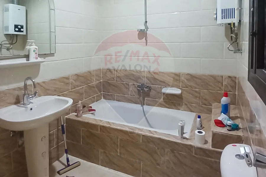 Apartment for rent 250 m Smouha (Kamal El Din Salah St.)