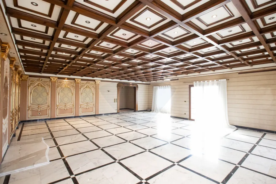 Apartment for rent 385 m Latin District (Al-Sultan Hussein St.)