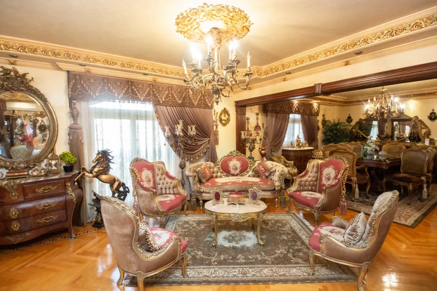 شقة للبيع 277م جليم(علي الترام مباشرة)