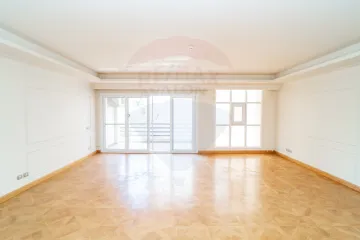 شقة للبيع 270 م كفر عبده (عمارة براند)