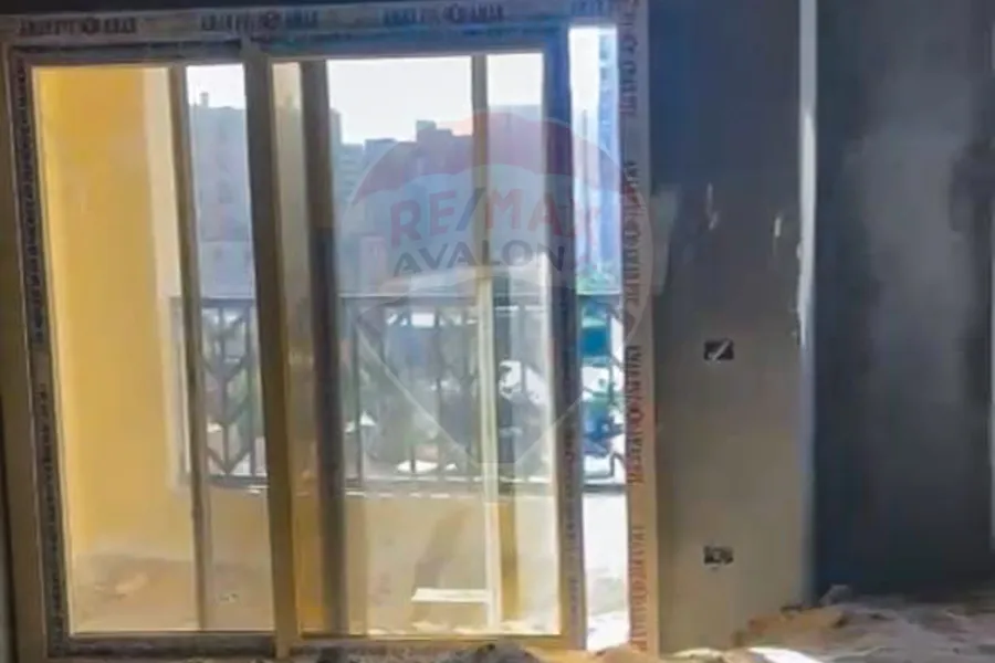 شقه للبيع 206 م رشدي (ش مصطفى كامل الرئيسي)