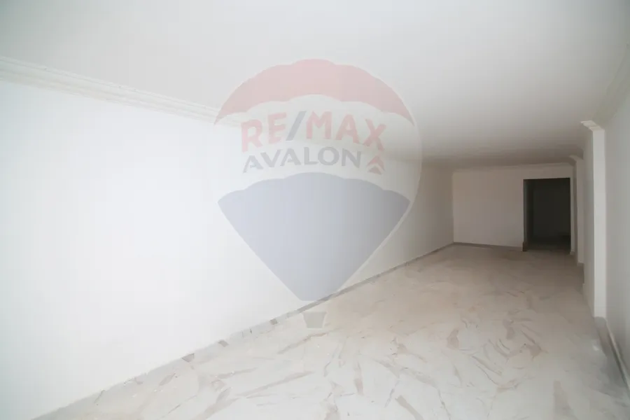 شقة للبيع 177 م سموحة (فالوري النقل والهندسة)