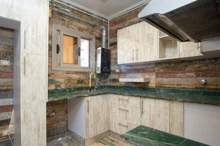 شقة للايجار 110 م سموحة (تعاونيات سموحه)